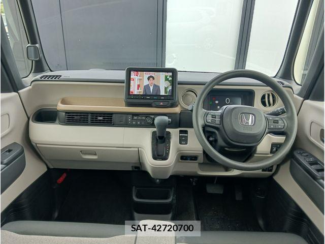 Honda N BOX CUSTOM 2024-05 8438546-10