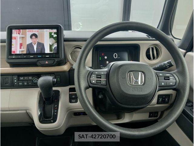 Honda N BOX CUSTOM 2024-05 8438546-11