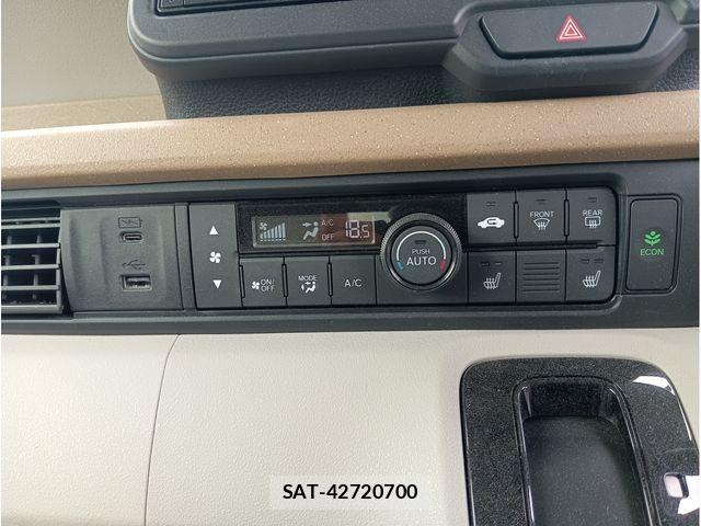 Honda N BOX CUSTOM 2024-05 8438546-15