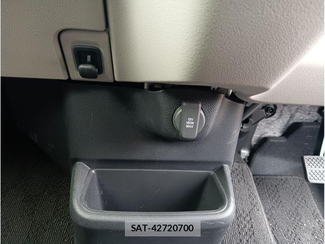 Honda N BOX CUSTOM 2024-05 8438546-22
