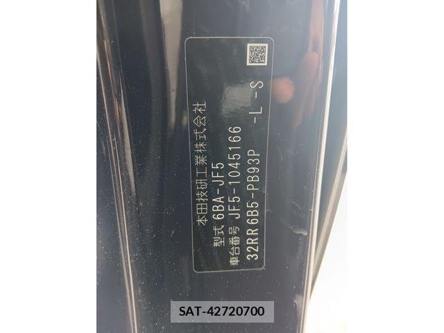 Honda N BOX CUSTOM 2024-05 8438546-29
