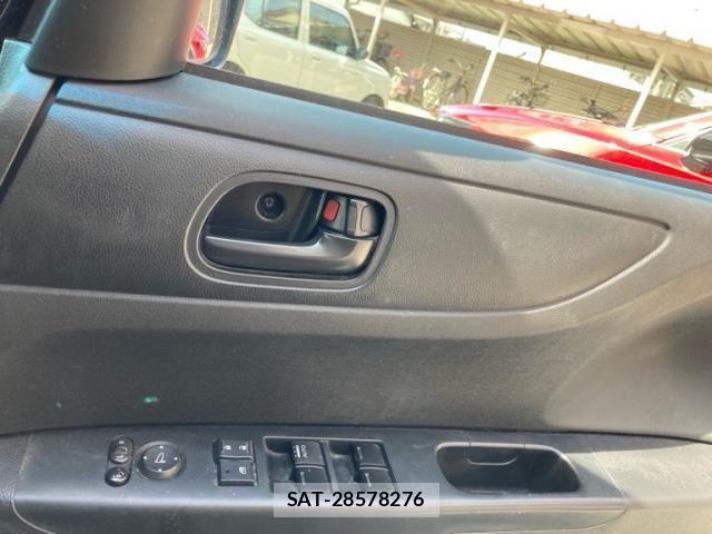 Honda N BOX CUSTOM 2012-06 8438568-12