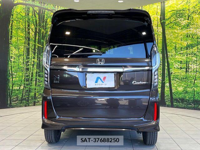 Honda N BOX CUSTOM 2018-08 8438552-14