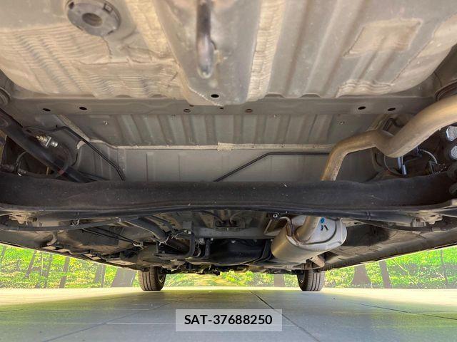 Honda N BOX CUSTOM 2018-08 8438552-18