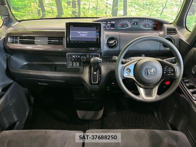 Honda N BOX CUSTOM 2018-08 8438552-1