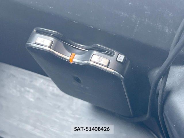 Honda N BOX CUSTOM 2013-02 8438560-5