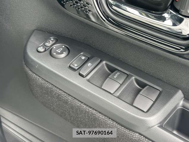 Honda N BOX CUSTOM 2026-06 8438126-15