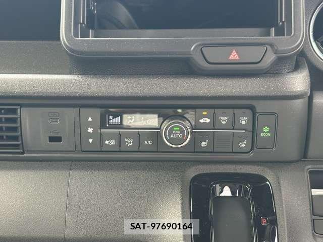 Honda N BOX CUSTOM 2026-06 8438126-17