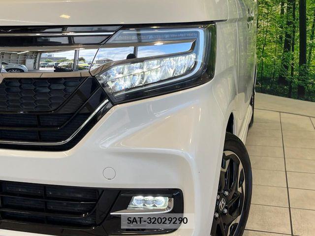 Honda N BOX CUSTOM 2018-01 8438544-11