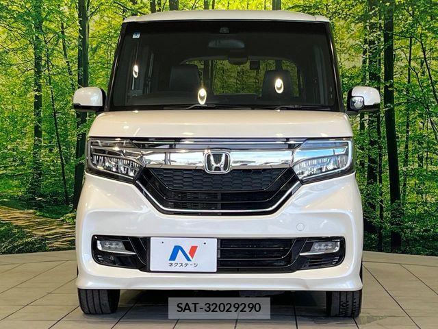 Honda N BOX CUSTOM 2018-01 8438544-13