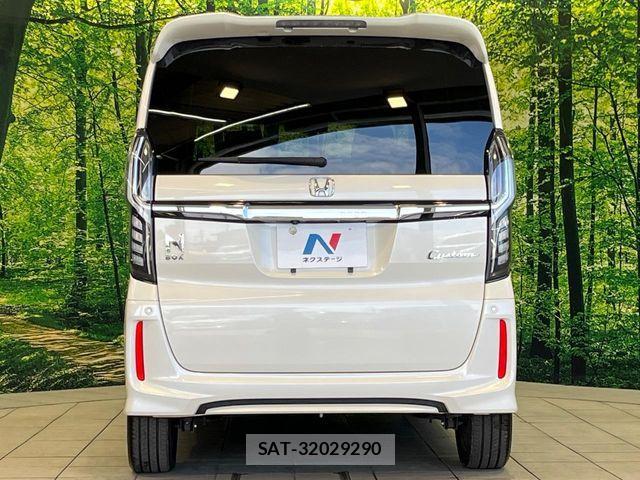 Honda N BOX CUSTOM 2018-01 8438544-14
