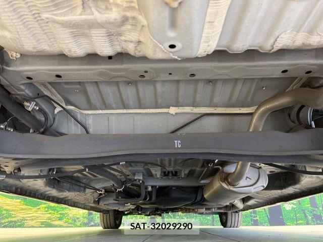 Honda N BOX CUSTOM 2018-01 8438544-18