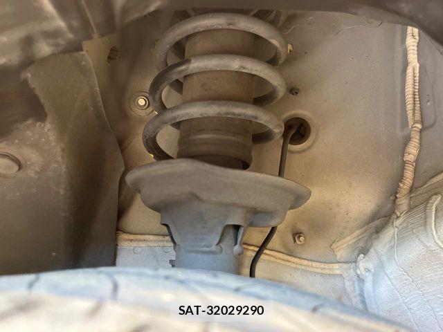 Honda N BOX CUSTOM 2018-01 8438544-19