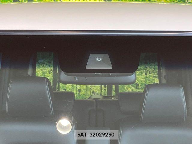 Honda N BOX CUSTOM 2018-01 8438544-4