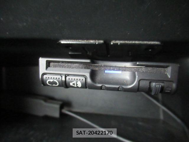 Honda N BOX CUSTOM 2015-09 8438562-22