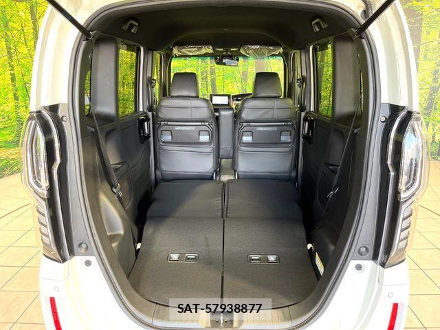Honda N BOX CUSTOM 2022-01 8438548-9