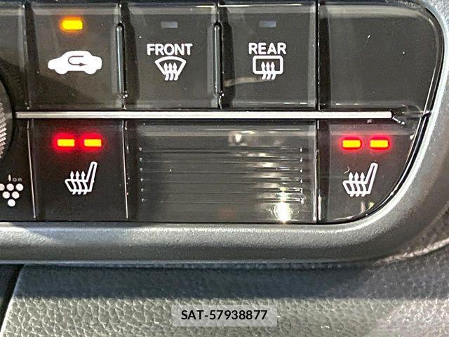 Honda N BOX CUSTOM 2022-01 8438548-5