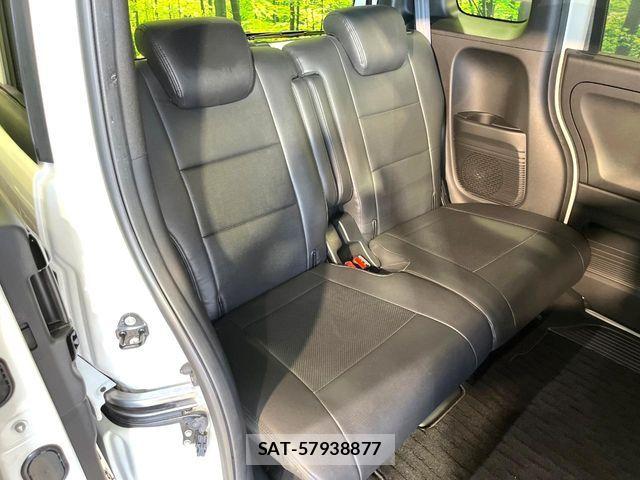 Honda N BOX CUSTOM 2022-01 8438548-8