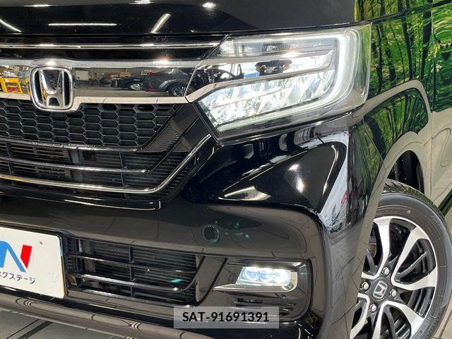 Honda N BOX CUSTOM 2018-02 8458050-11