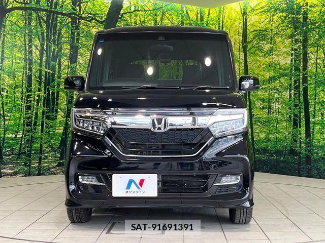 Honda N BOX CUSTOM 2018-02 8458050-13