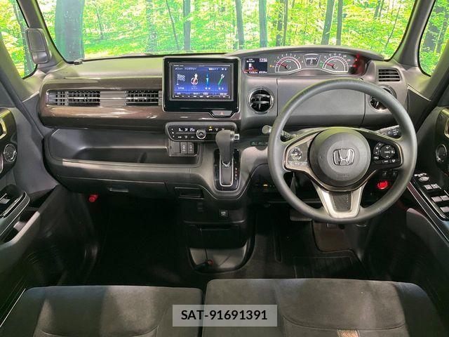 Honda N BOX CUSTOM 2018-02 8458050-1