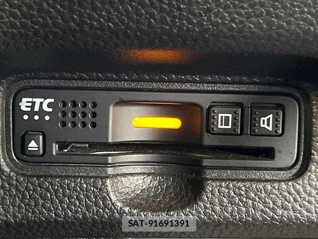 Honda N BOX CUSTOM 2018-02 8458050-6