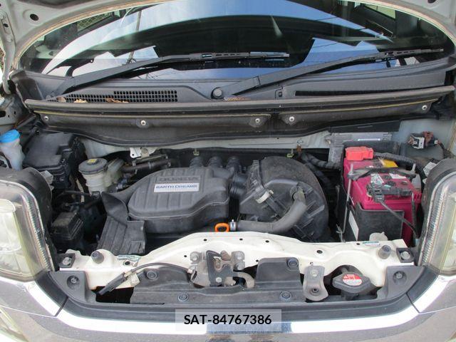 Honda N BOX CUSTOM 2013-10 8458072-12