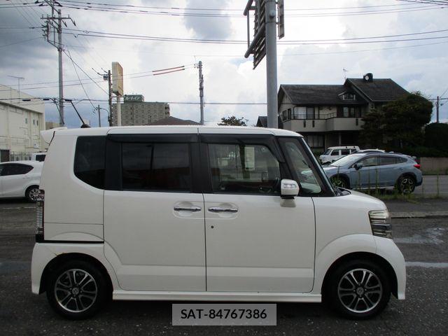 Honda N BOX CUSTOM 2013-10 8458072-7