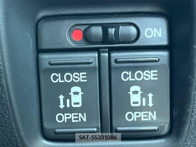 Honda N BOX CUSTOM 2016-08 8458059-4