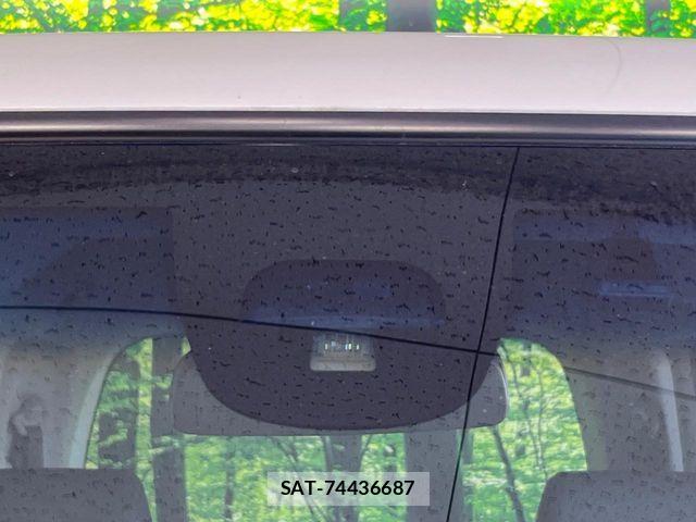 Honda N BOX CUSTOM 2014-05 8458061-2