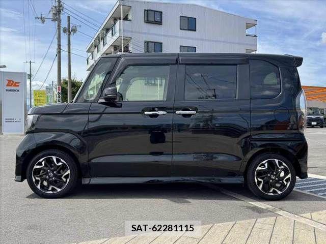 Honda N BOX CUSTOM 2017-11 8458060-10