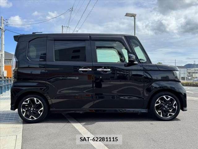 Honda N BOX CUSTOM 2017-11 8458060-11