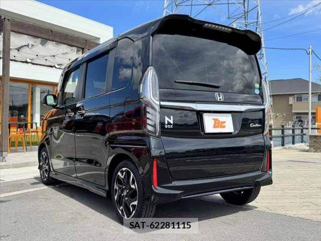 Honda N BOX CUSTOM 2017-11 8458060-12
