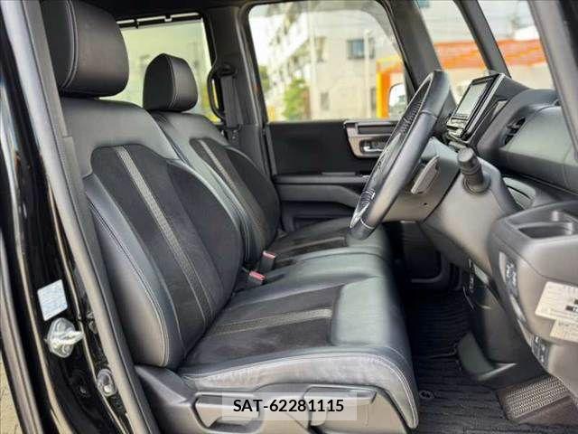 Honda N BOX CUSTOM 2017-11 8458060-15