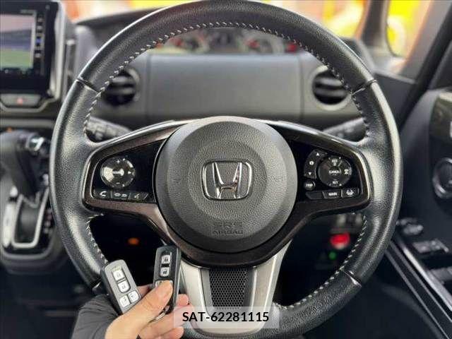 Honda N BOX CUSTOM 2017-11 8458060-5