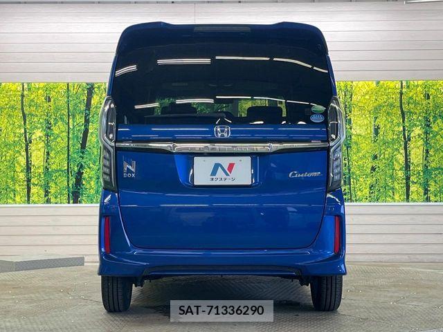 Honda N BOX CUSTOM 2018-06 8458048-14