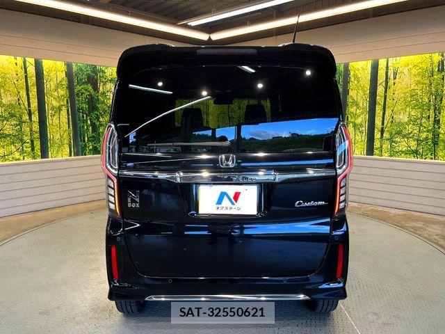 Honda N BOX CUSTOM 2022-03 8458037-14