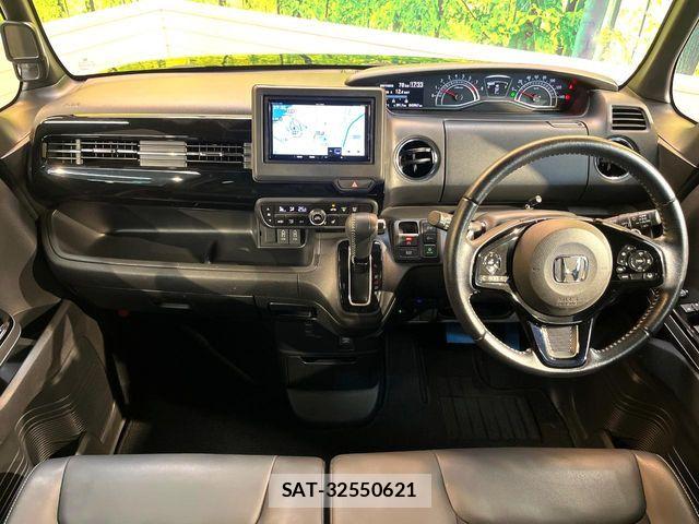 Honda N BOX CUSTOM 2022-03 8458037-1