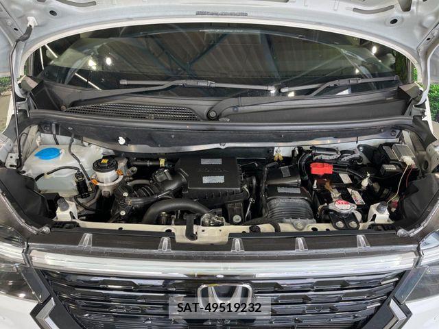 Honda N BOX CUSTOM 2024-03 8458024-17