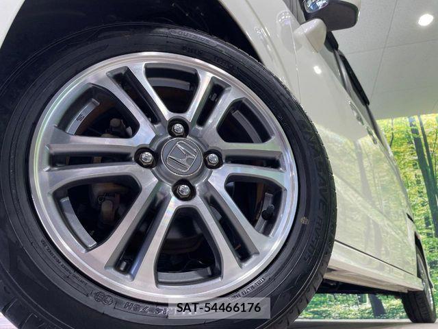 Honda N BOX CUSTOM 2015-12 8458045-12