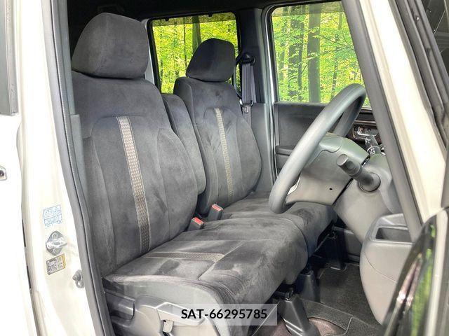 Honda N BOX CUSTOM 2018-08 8458047-7