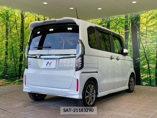 Honda N BOX CUSTOM 2024-02 8458032-16