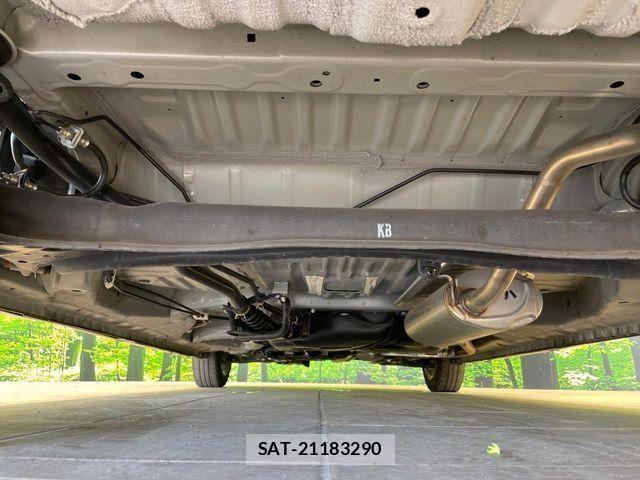 Honda N BOX CUSTOM 2024-02 8458032-18