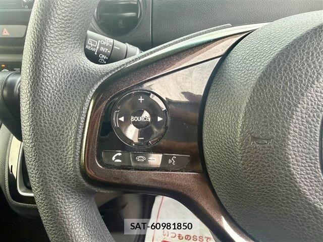Honda N BOX CUSTOM 2017-11 8458058-11