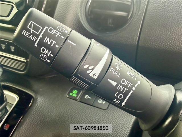 Honda N BOX CUSTOM 2017-11 8458058-13