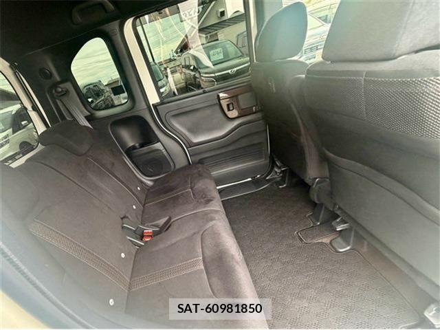 Honda N BOX CUSTOM 2017-11 8458058-22