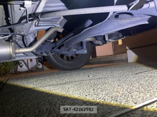 Honda N BOX CUSTOM 2018-04 8485814-12