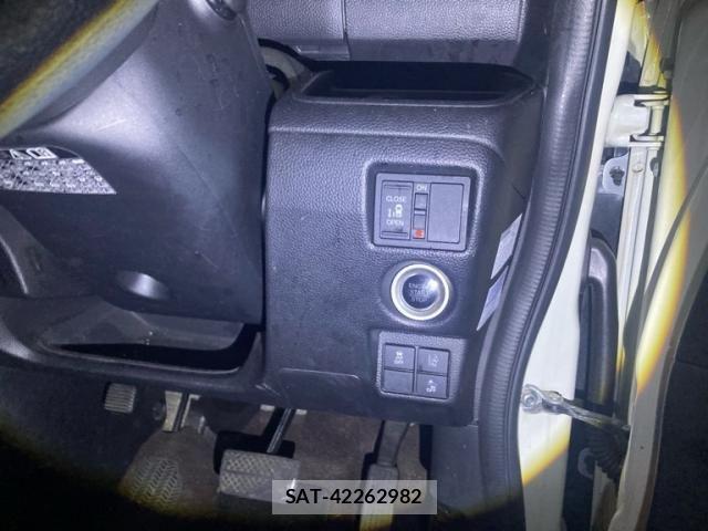 Honda N BOX CUSTOM 2018-04 8485814-14