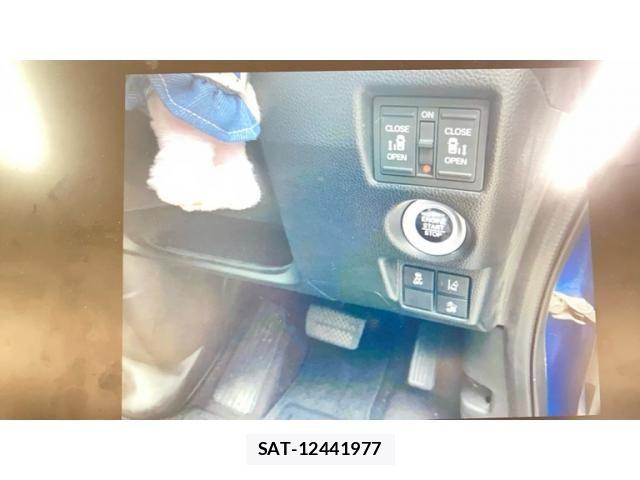 Honda N BOX CUSTOM 2019-11 8485808-11