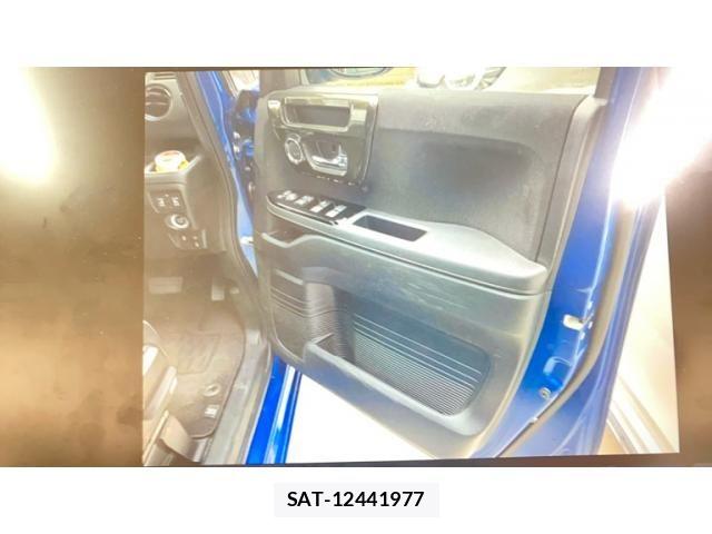 Honda N BOX CUSTOM 2019-11 8485808-12